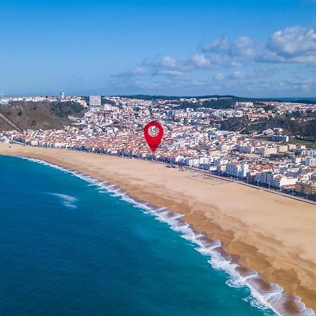 Carol Beach House Nazaré Exterior foto
