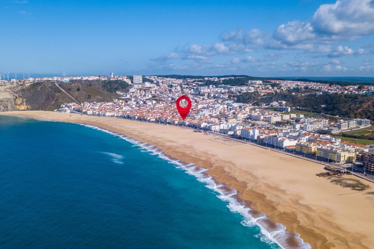Carol Beach House Nazaré Exterior foto